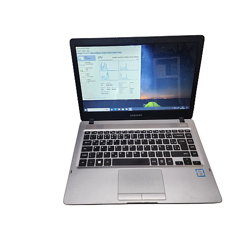 Notebook Samsung NP300 Core i3, 8Gb, SSD 256Gb